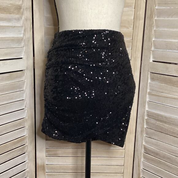 Ronny Kobo Basilla Ruched Black Micro Sequin Mini Skirt M 6 US $348 - Picture 4 of 10